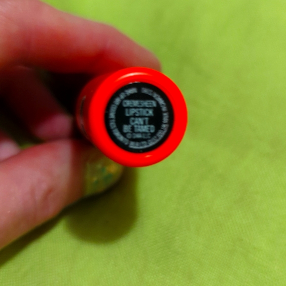 Trolls© Limited Edition MAC Lipstick - Picture 2 of 4